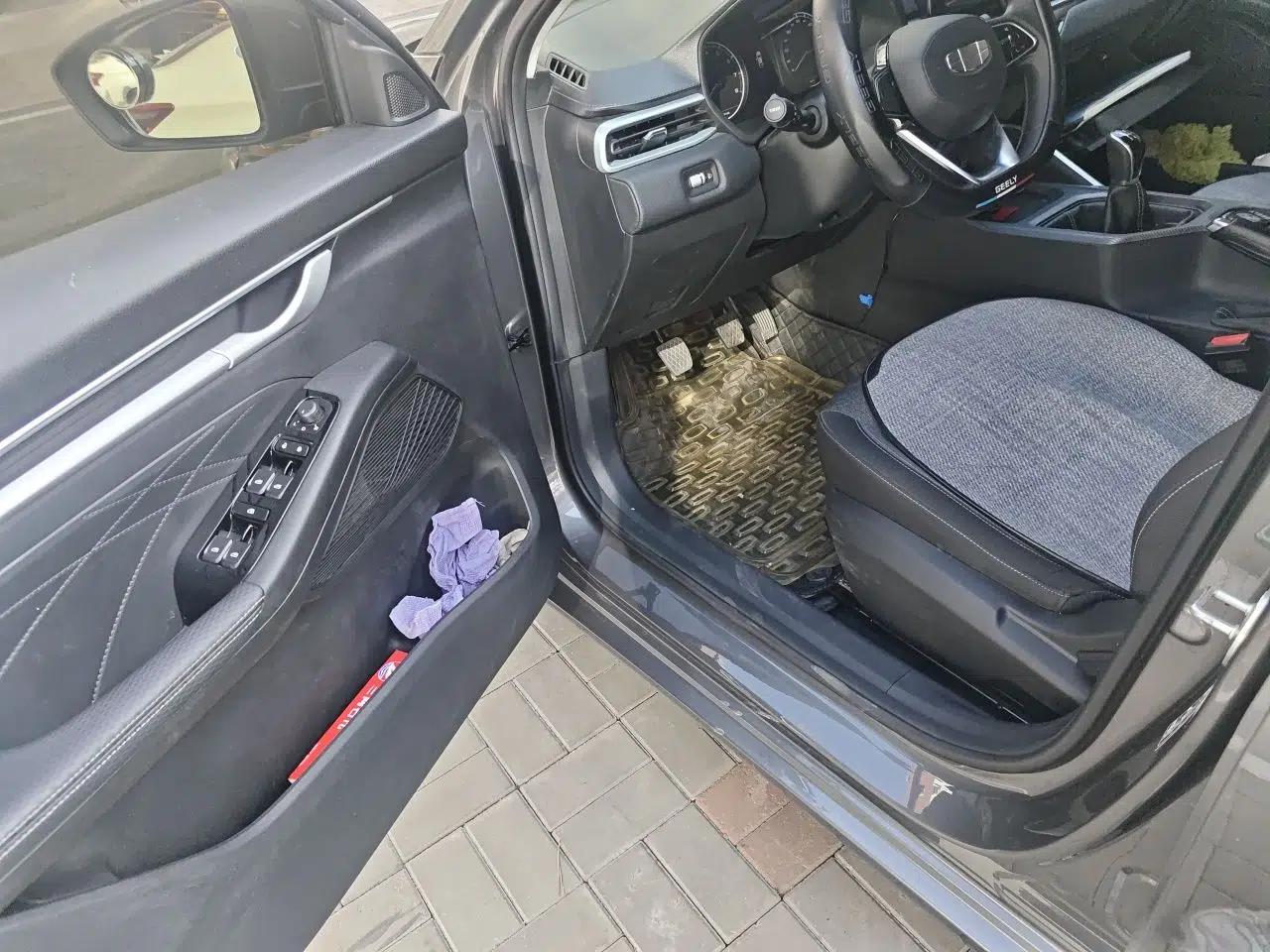 Geely Auto Emgrand 2025 4th Generation 1.5L Manual - Starry Edition — миниатюра 19