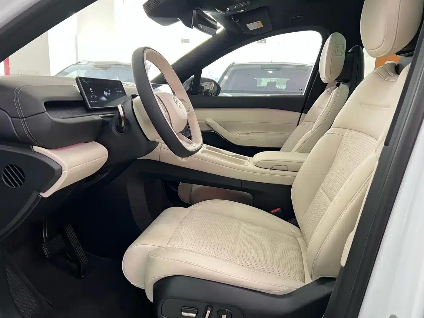 NIO ES6 2023 model 75kWh — миниатюра 8
