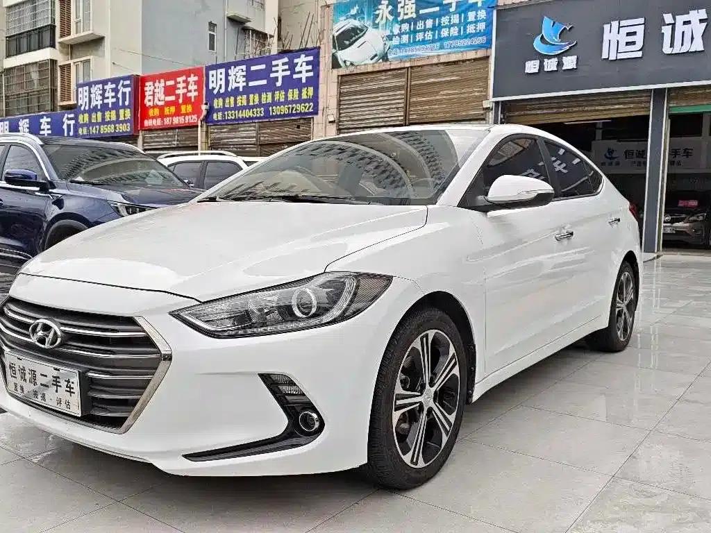 Hyundai Elantra 2018 1.4T Dual-Clutch Dynamic & Vitality Edition — миниатюра 1