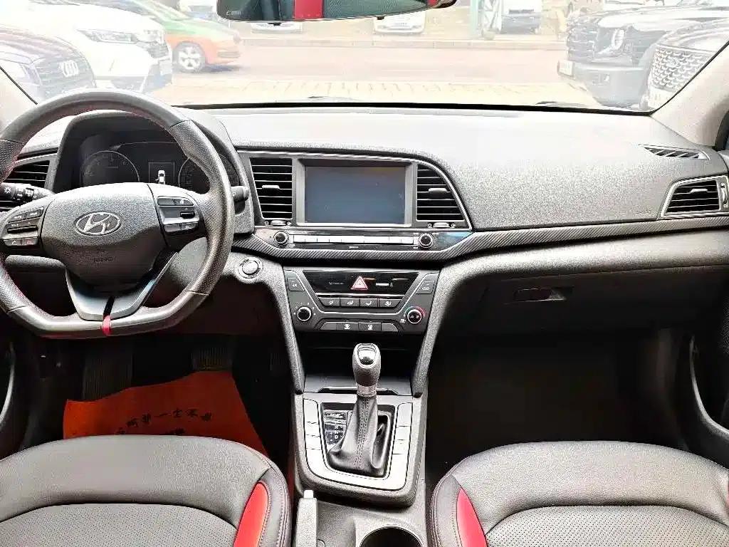 Hyundai Elantra 2018 1.4T Dual-Clutch Dynamic & Vitality Edition — миниатюра 5