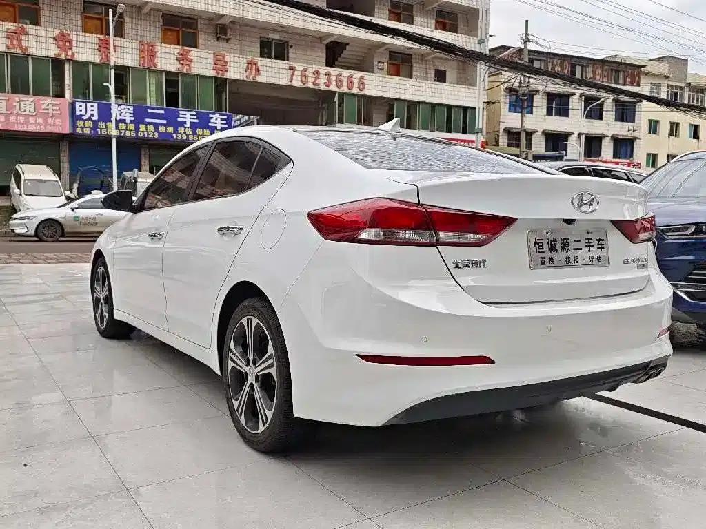 Hyundai Elantra 2018 1.4T Dual-Clutch Dynamic & Vitality Edition — миниатюра 7