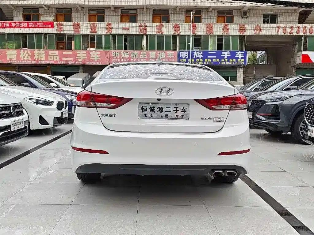 Hyundai Elantra 2018 1.4T Dual-Clutch Dynamic & Vitality Edition — миниатюра 9