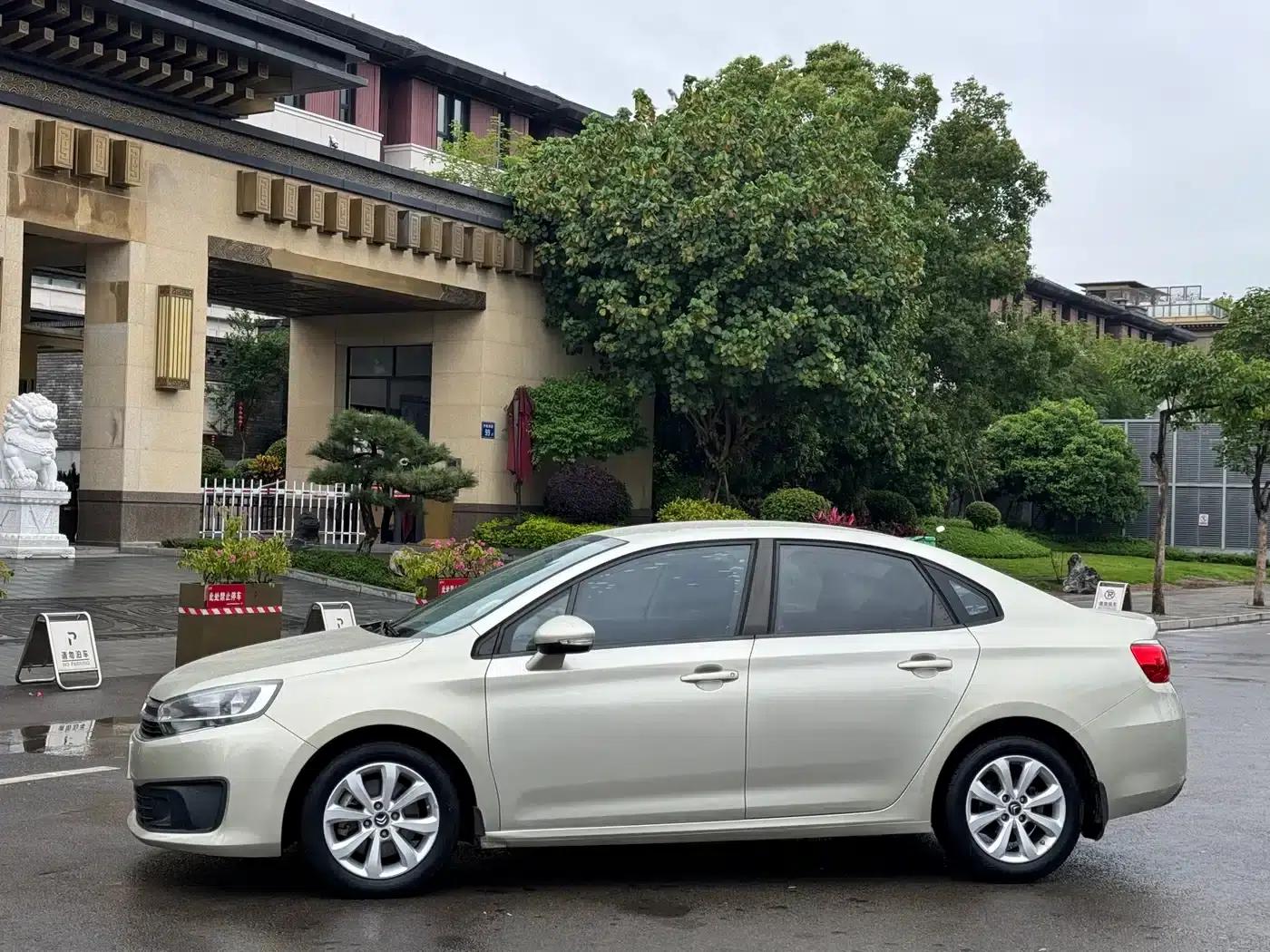 Citroën C4 Sega 2016 1.6L Automatic Comfort Model — миниатюра 11