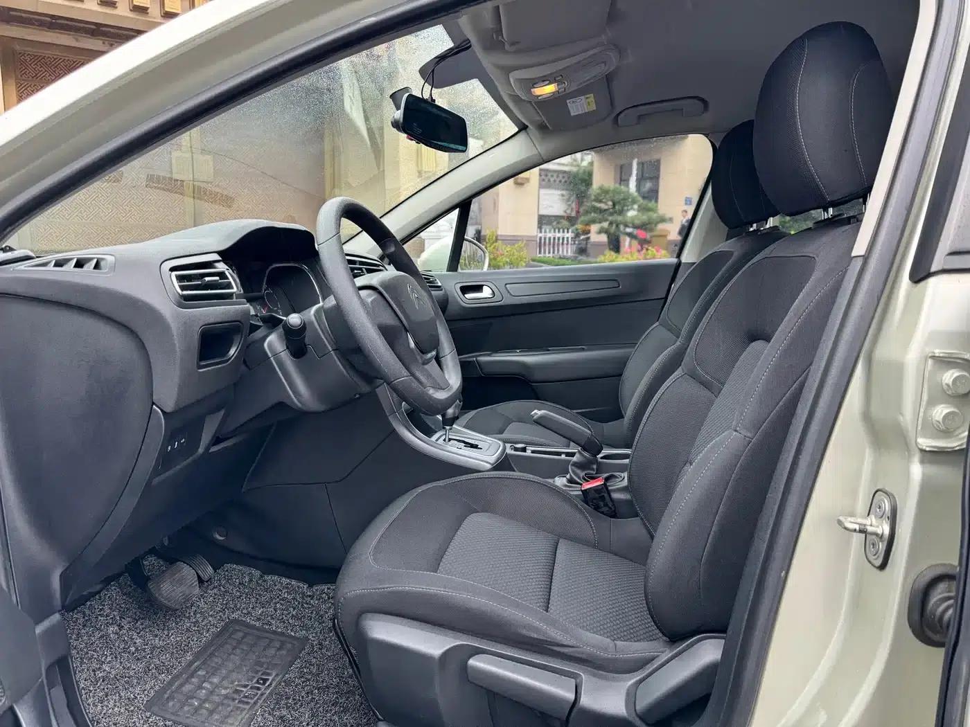 Citroën C4 Sega 2016 1.6L Automatic Comfort Model — миниатюра 4