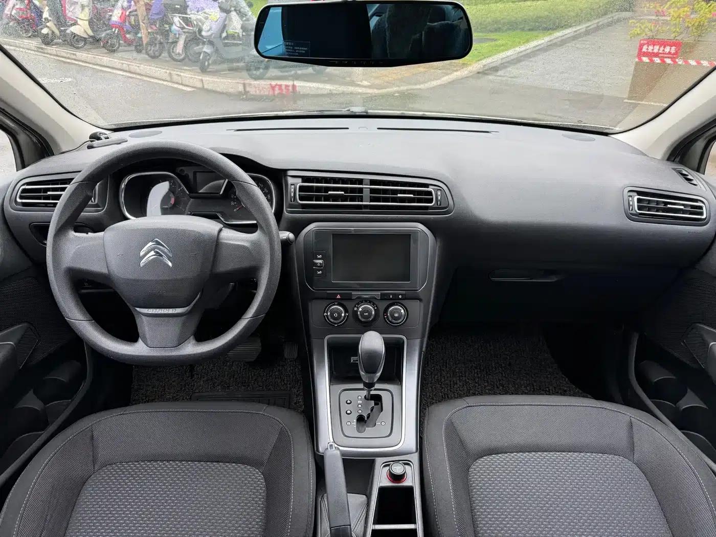 Citroën C4 Sega 2016 1.6L Automatic Comfort Model — миниатюра 8
