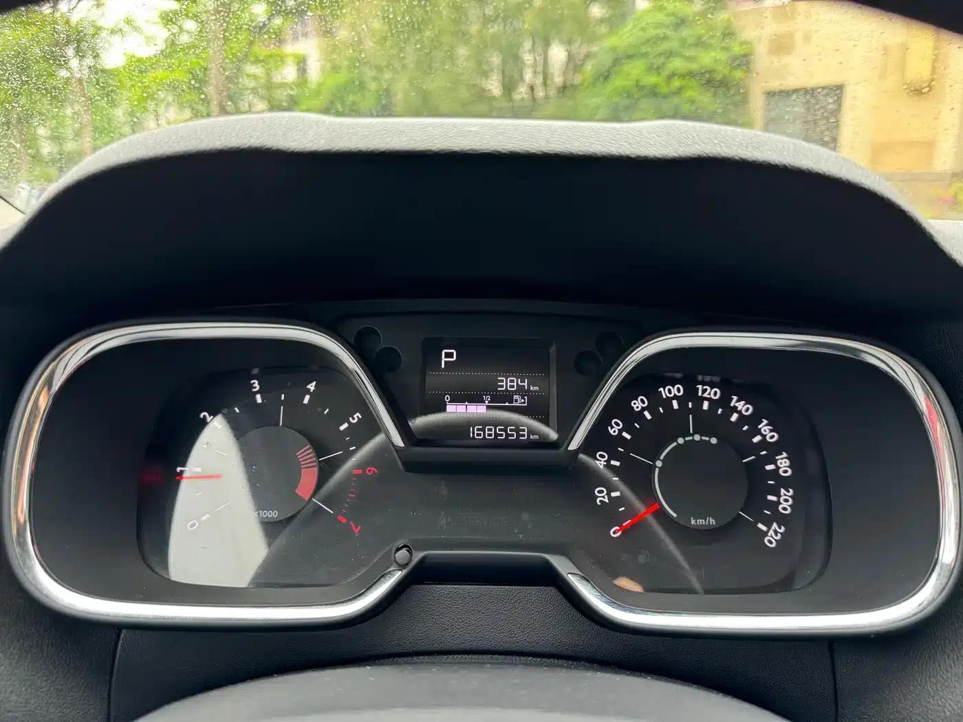 Citroën C4 Sega 2016 1.6L Automatic Comfort Model — миниатюра 10