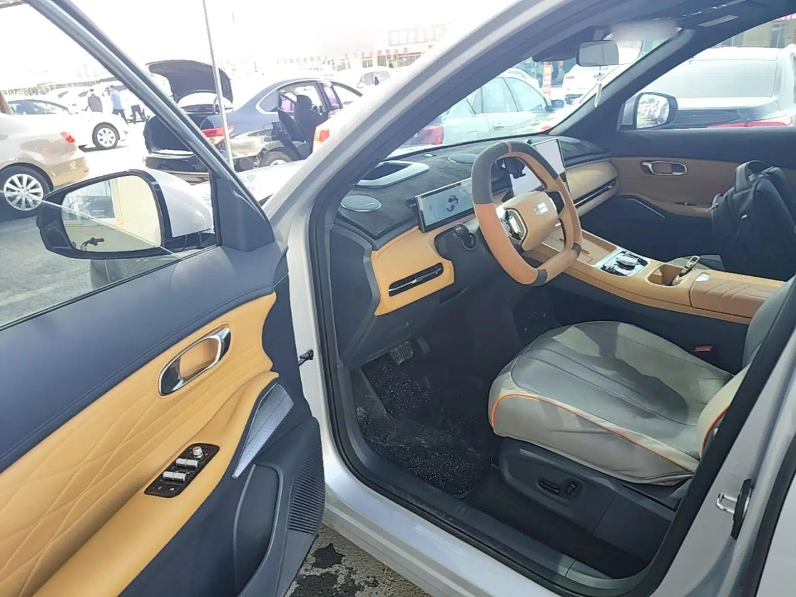 Geely Galaxy Xingjian 7 EM-i 2025 120km Flagship Edition — миниатюра 18