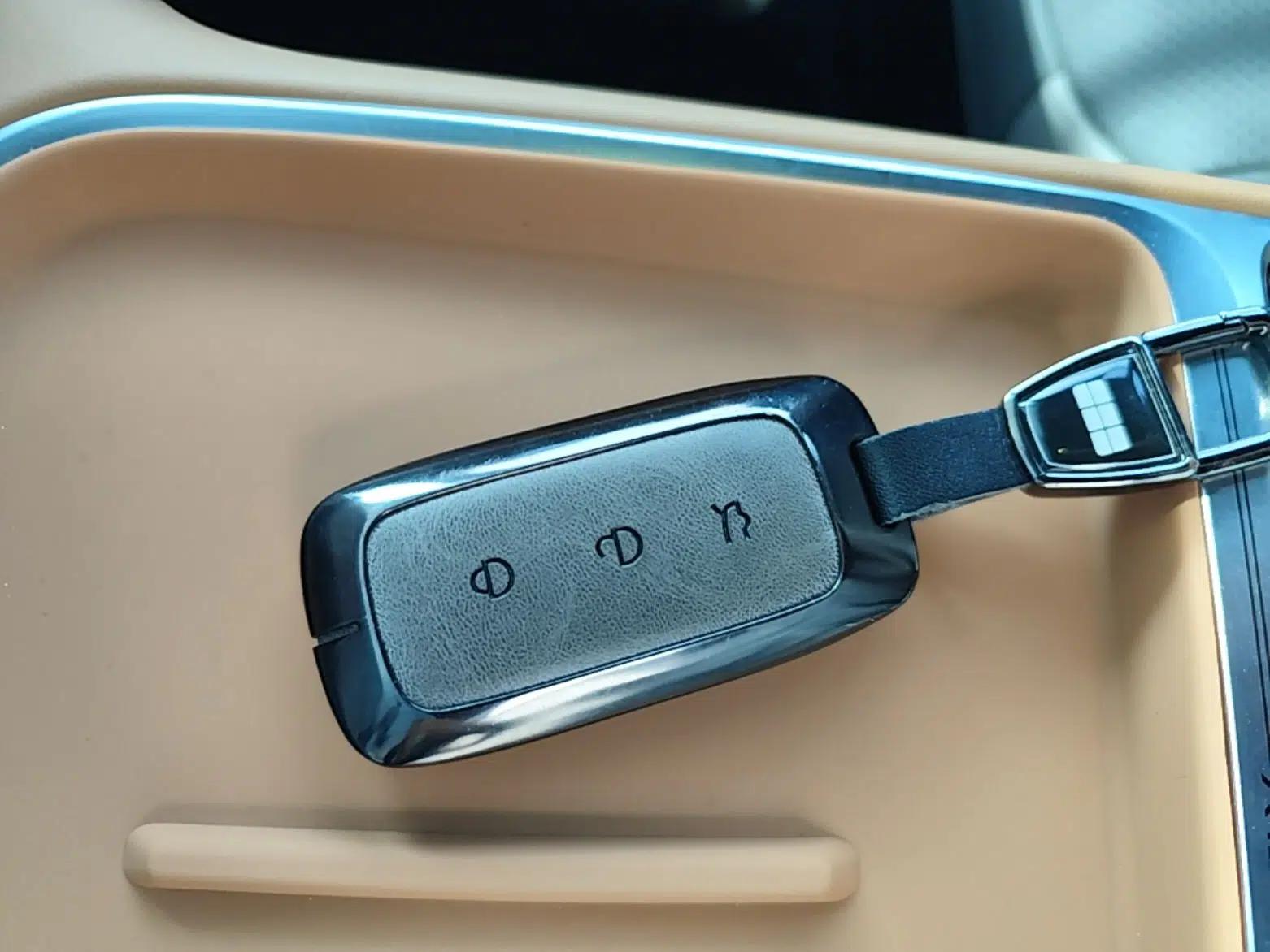 Geely Galaxy Xingjian 7 EM-i 2025 120km Flagship Edition — миниатюра 22