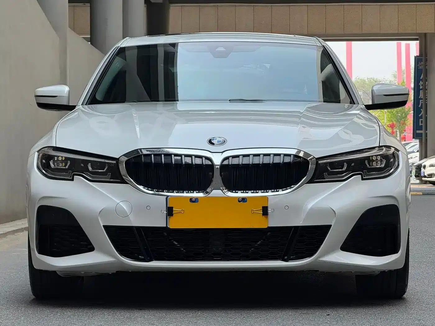 2022 BMW 3 Series 325Li M Sport Package — миниатюра 2