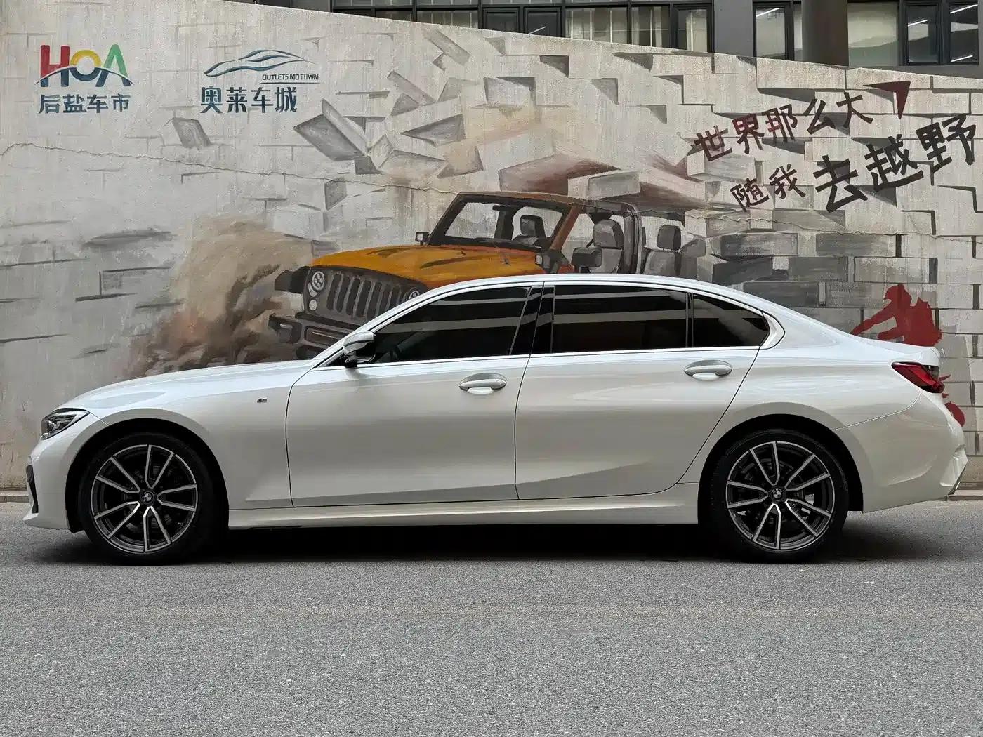 2022 BMW 3 Series 325Li M Sport Package — миниатюра 3