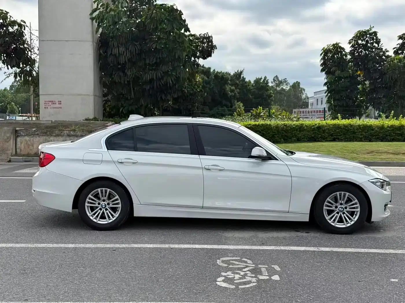 BMW 3 Series 2015 320Li Super Enjoyment Edition Fashion Model — миниатюра 8