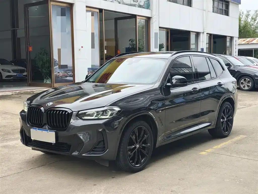 BMW X3 2022 xDrive30i Leading Edition M Sport Package — миниатюра 1