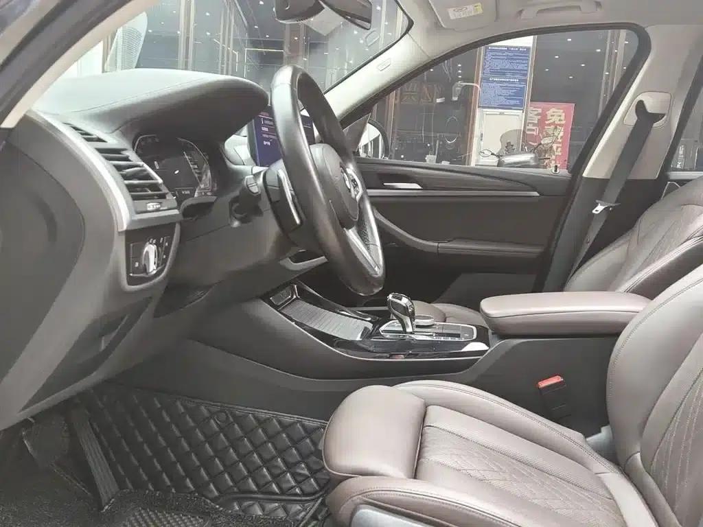 BMW X3 2022 xDrive30i Leading Edition M Sport Package — миниатюра 4