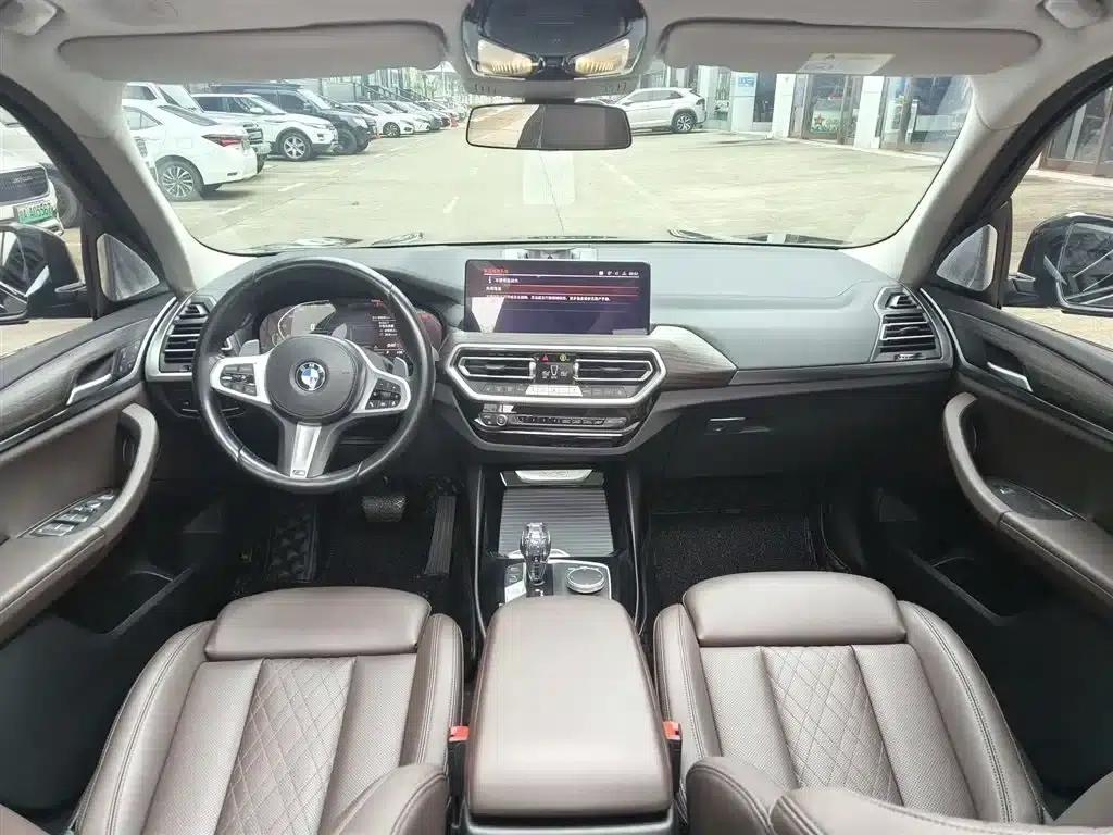BMW X3 2022 xDrive30i Leading Edition M Sport Package — миниатюра 5