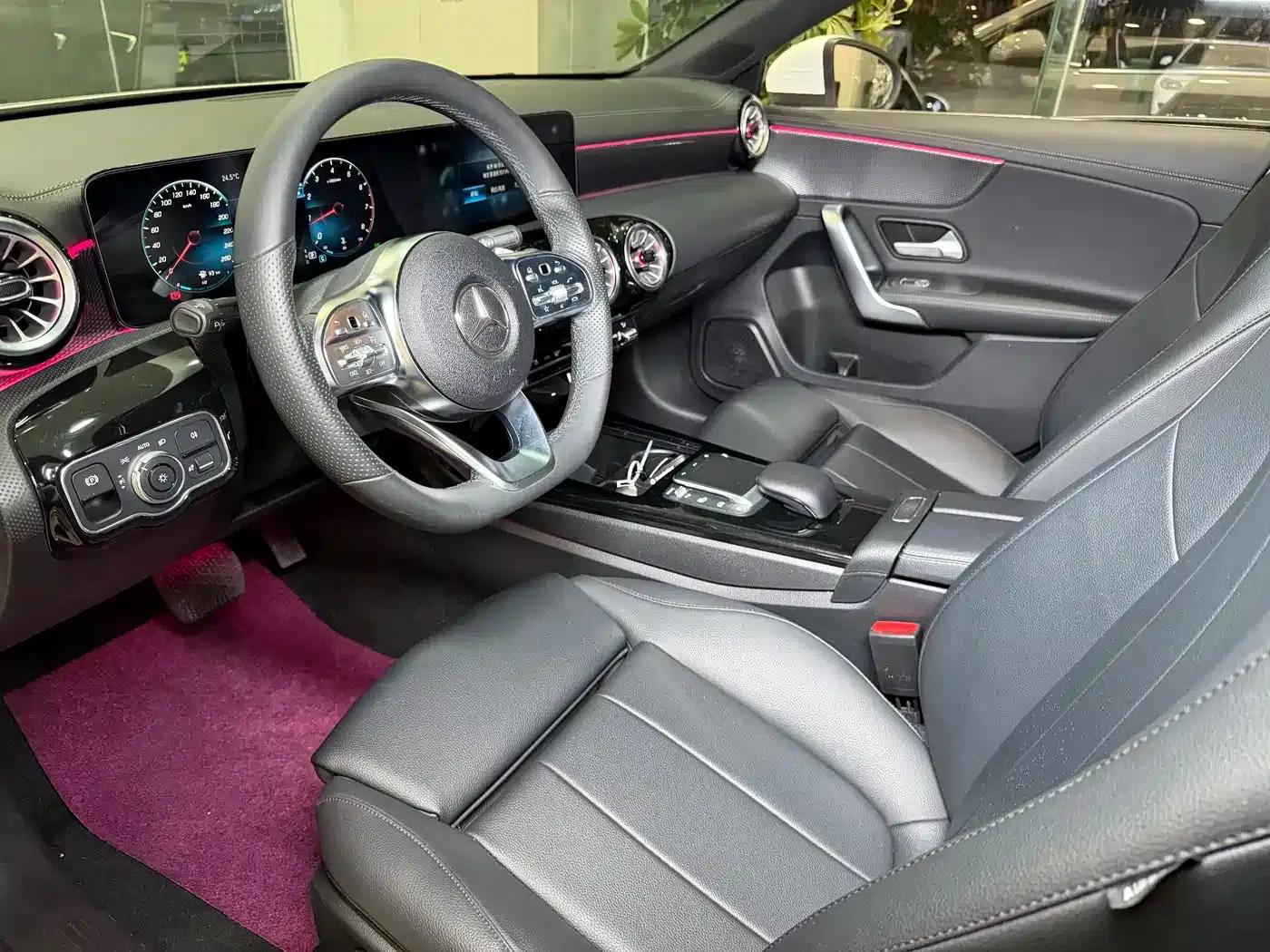 Mercedes-Benz A-Class 2022 A 200 L Sport Sedan Dynamic Edition — миниатюра 9