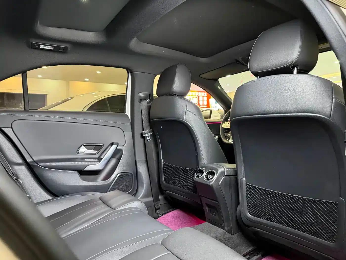 Mercedes-Benz A-Class 2022 A 200 L Sport Sedan Dynamic Edition — миниатюра 10