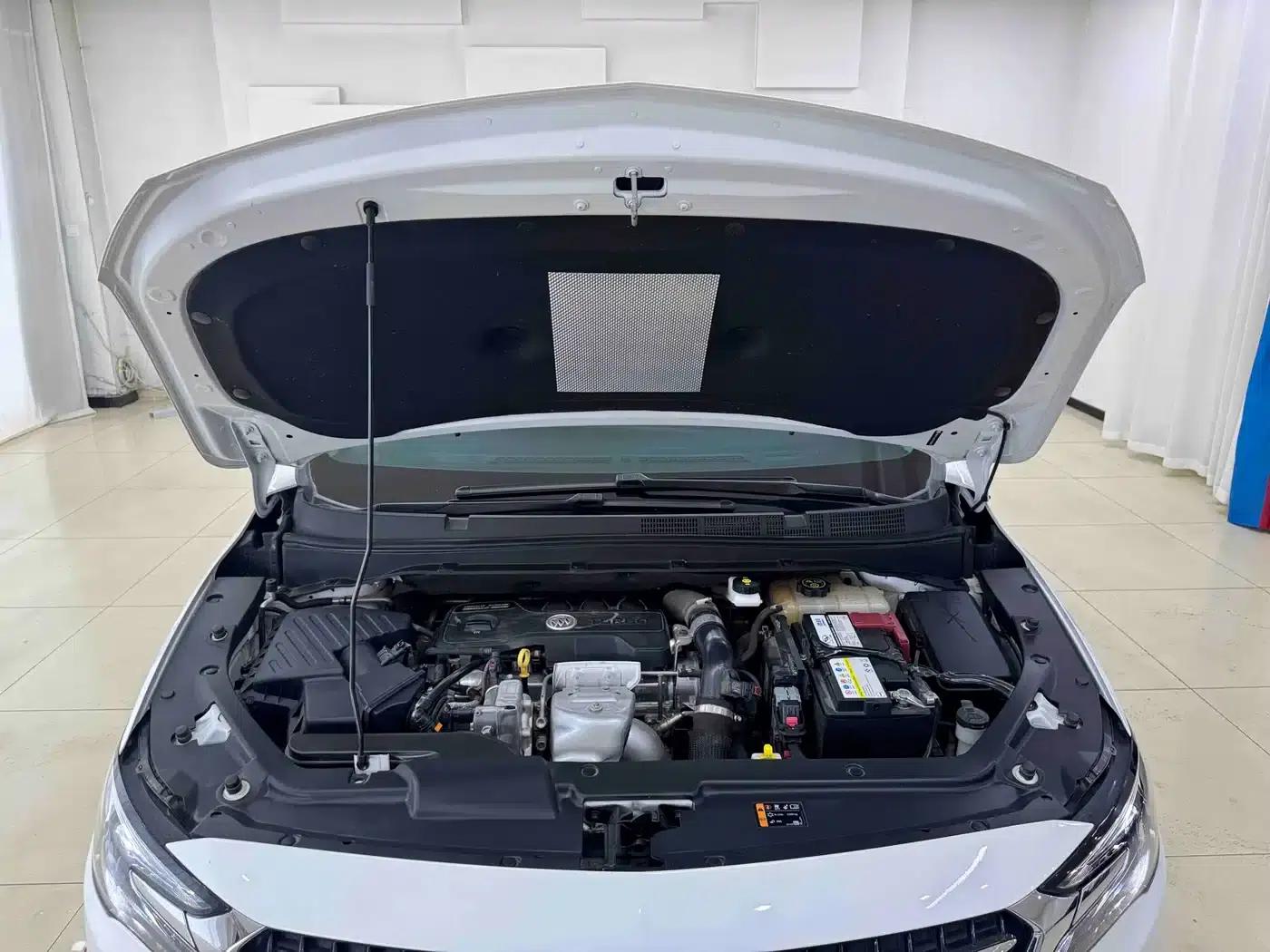 Buick GL6 2021 323T Mild Hybrid Connected Luxury Edition — миниатюра 19