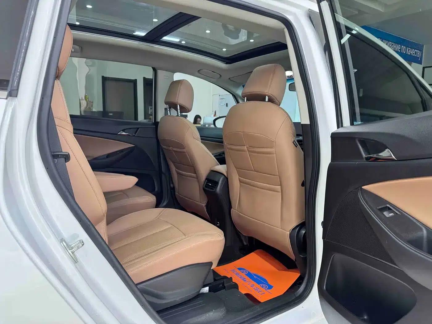 Buick GL6 2021 323T Mild Hybrid Connected Luxury Edition — миниатюра 9