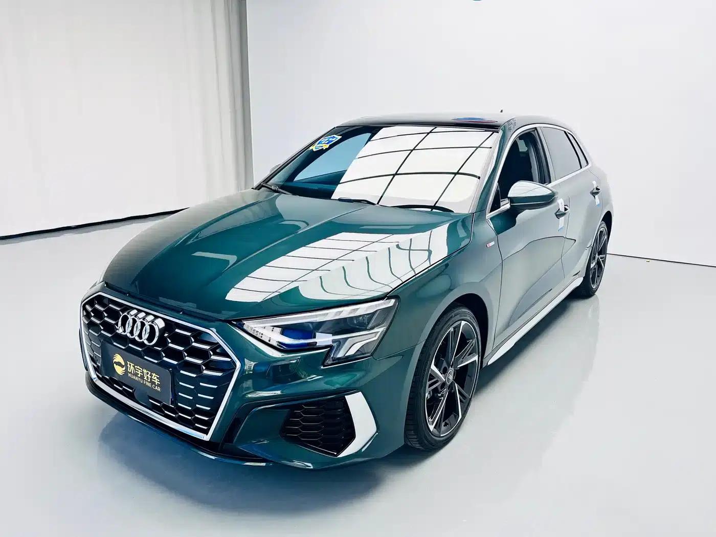 Audi A3 2023 Facelift Sportback 35 TFSI Fashion Sporty Model — миниатюра 1