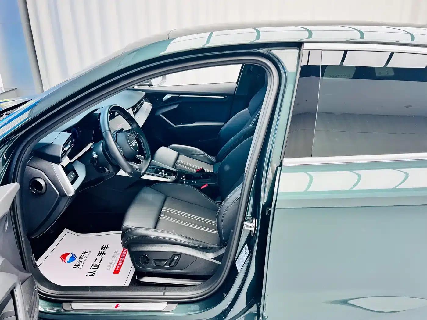 Audi A3 2023 Facelift Sportback 35 TFSI Fashion Sporty Model — миниатюра 22