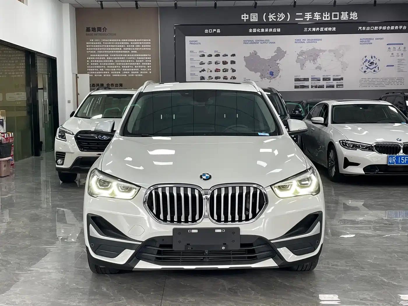 BMW X1 2022 sDrive20Li Premium — миниатюра 2