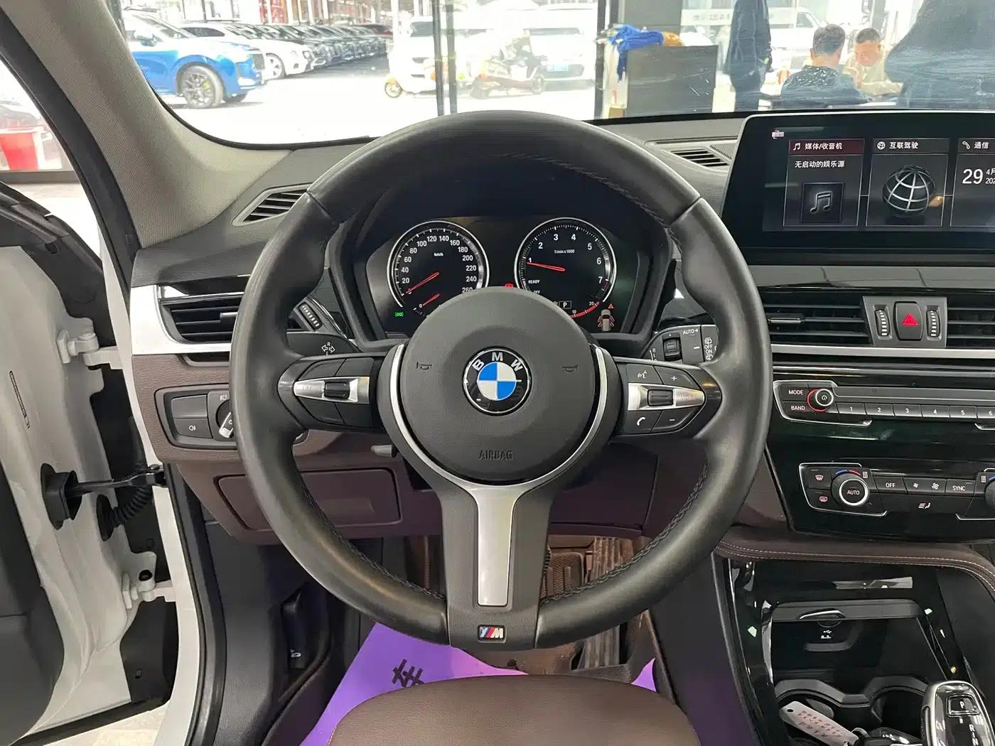 BMW X1 2022 sDrive20Li Premium — миниатюра 8