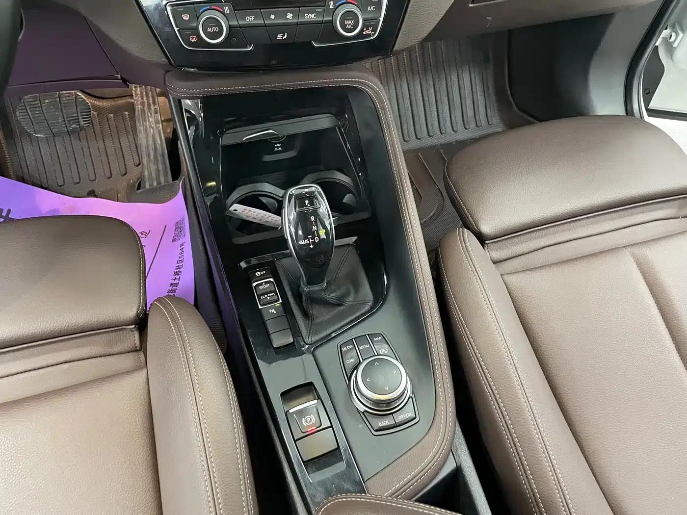 BMW X1 2022 sDrive20Li Premium — миниатюра 10