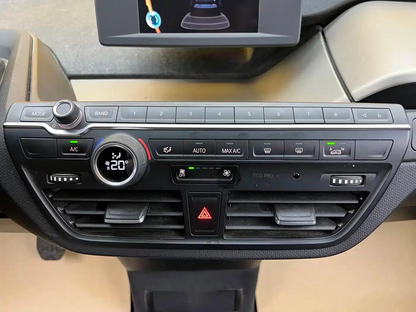 2016 BMW i3 Imported Model - Upgraded Fashion Edition — миниатюра 17