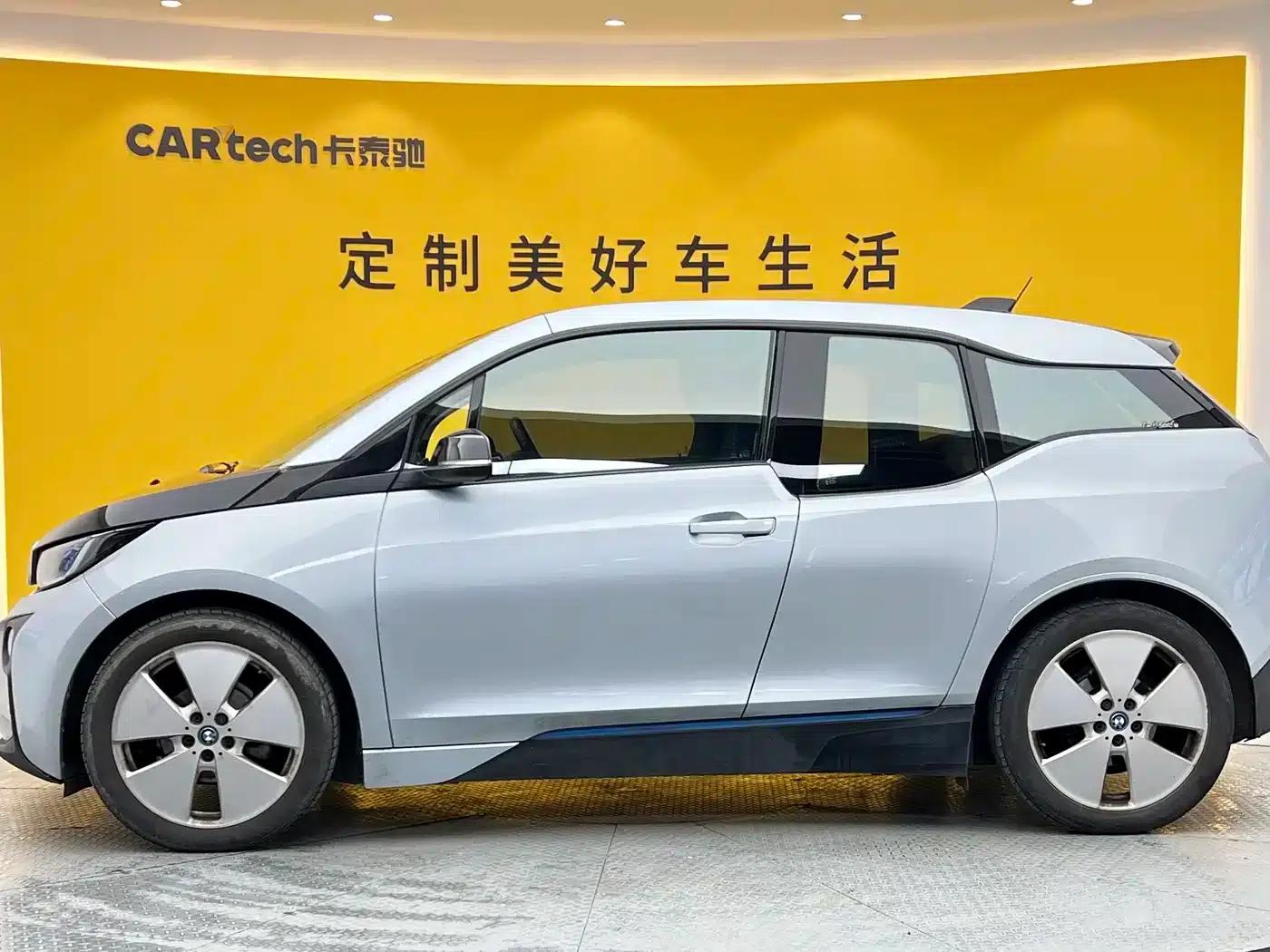 2016 BMW i3 Imported Model - Upgraded Fashion Edition — миниатюра 22