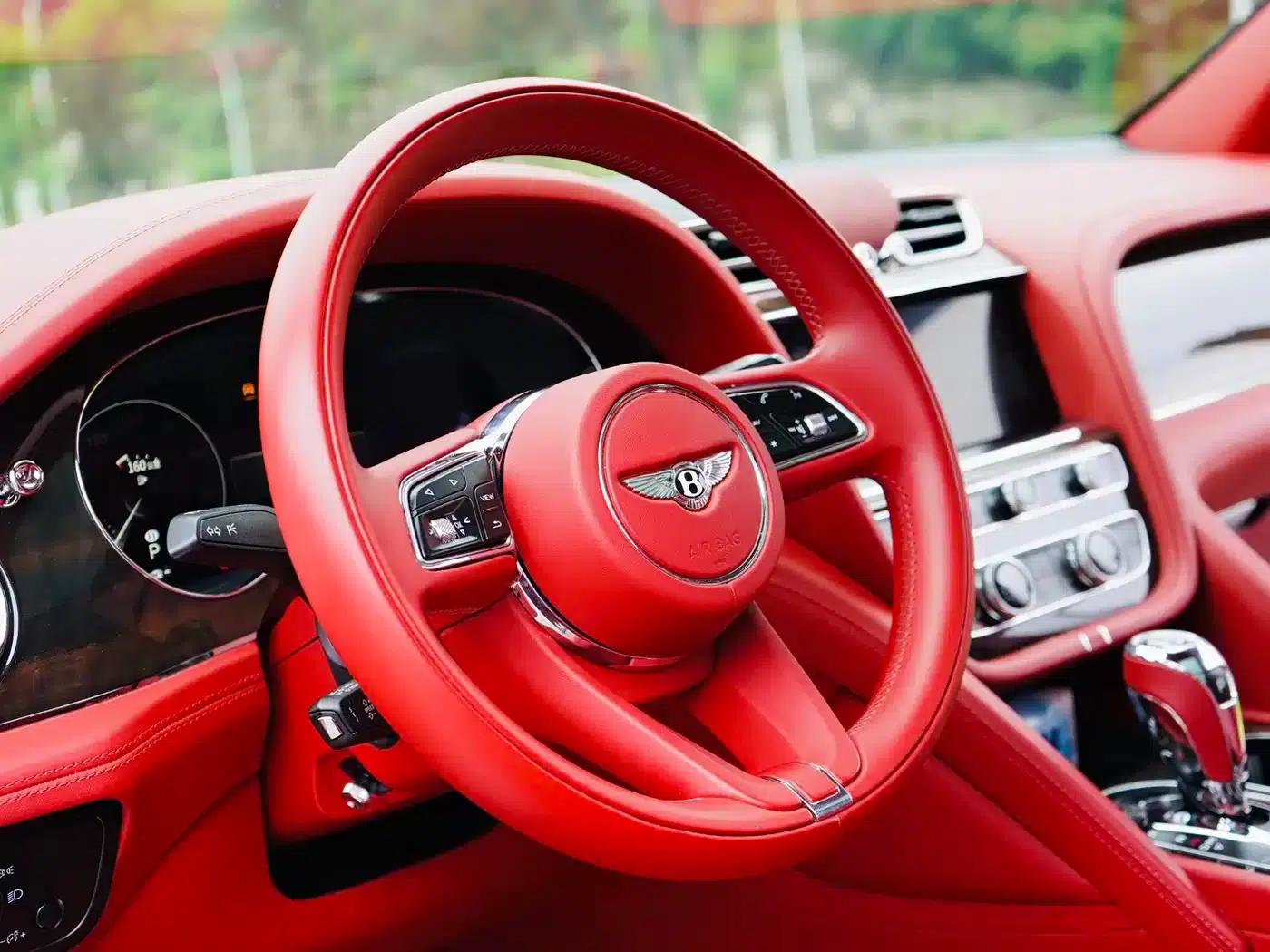 Bentayga 2021 4.0T V8 — миниатюра 6
