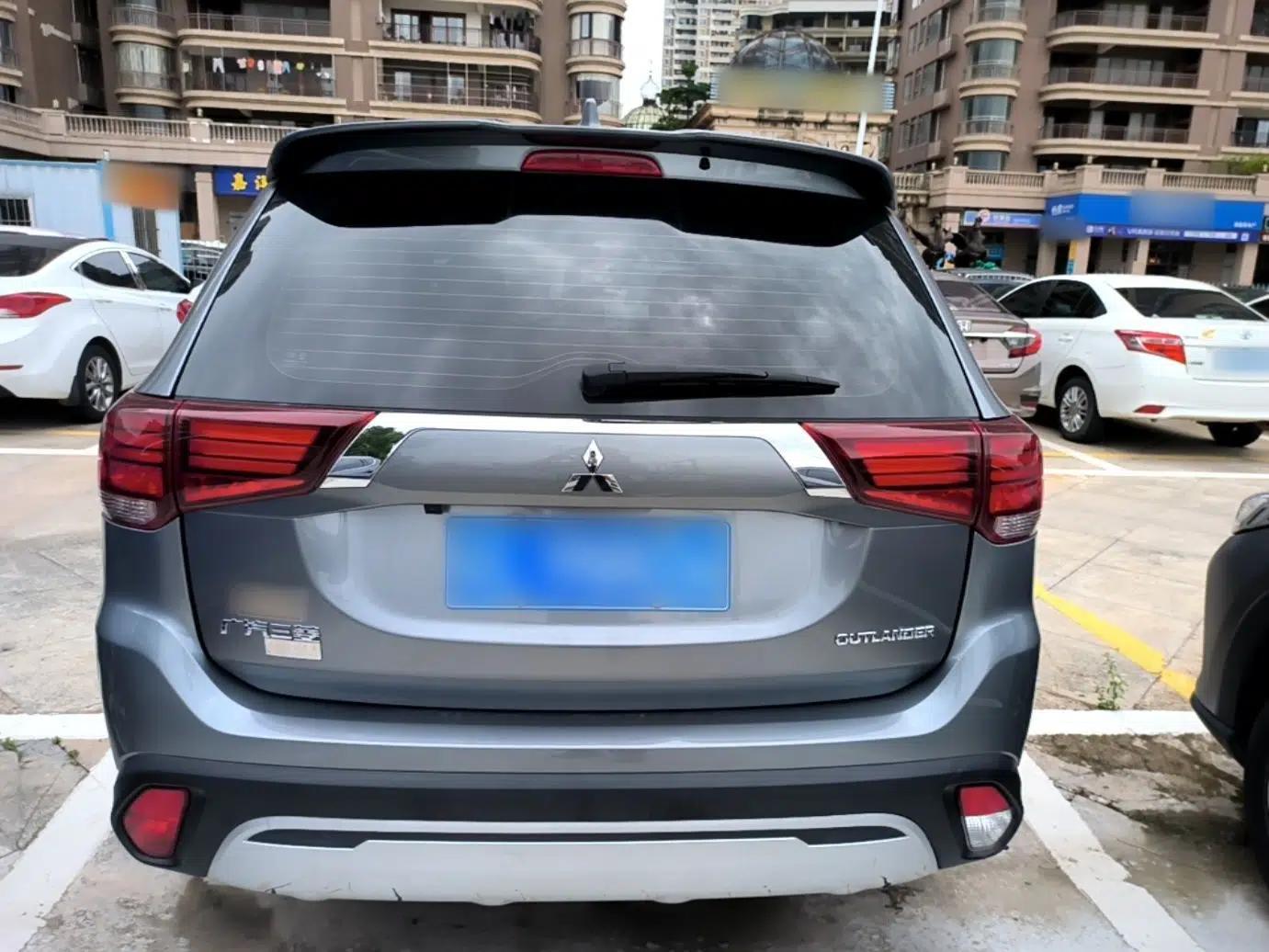 Mitsubishi Outlander 2020 2.0L Two-Wheel Drive Enjoyment Version 5 Seats — миниатюра 5