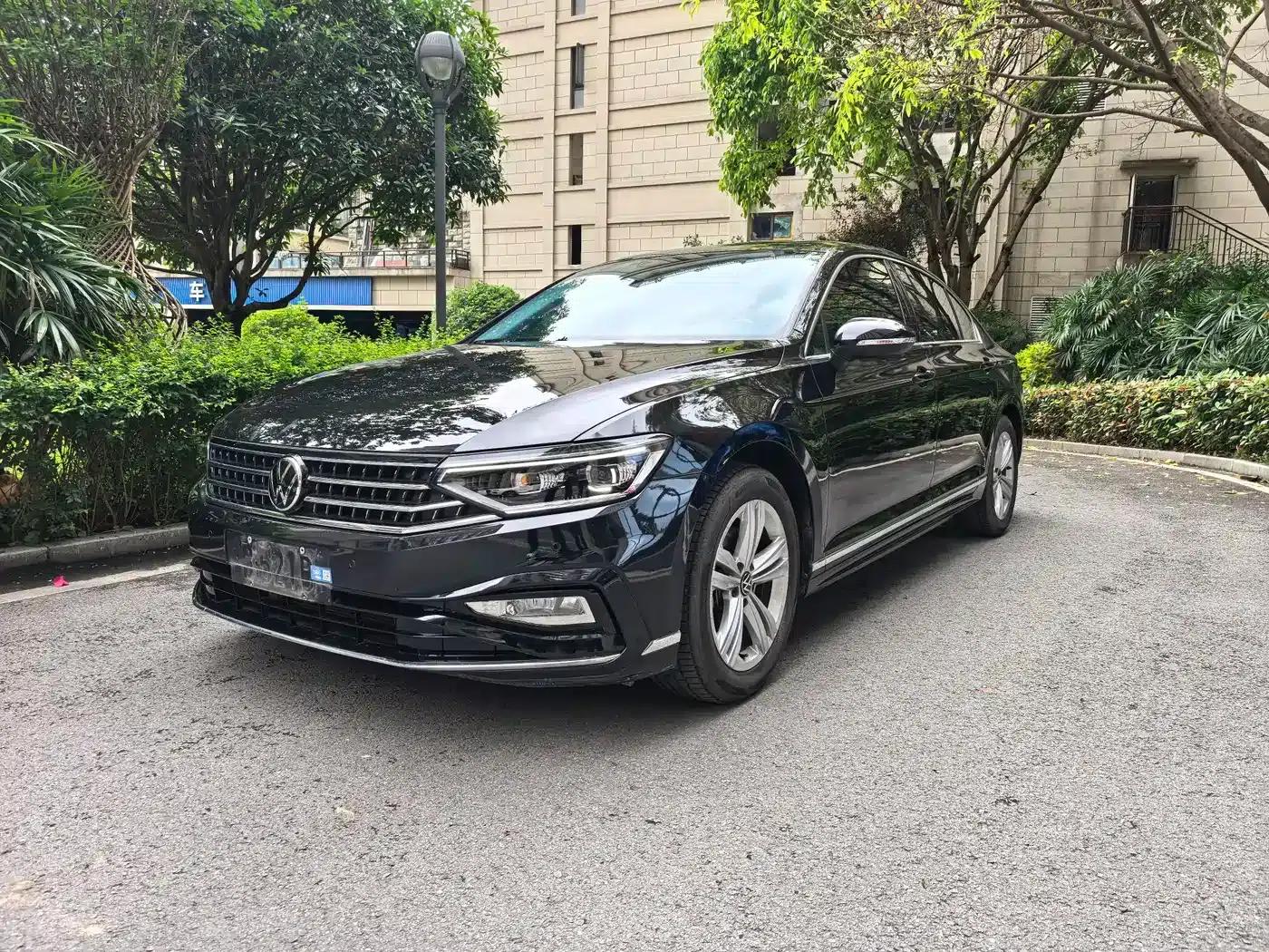 Volkswagen Magotan 2023 2 Millionth Unit Commemorative Edition 280TSI DSG Comfort Model — миниатюра 1