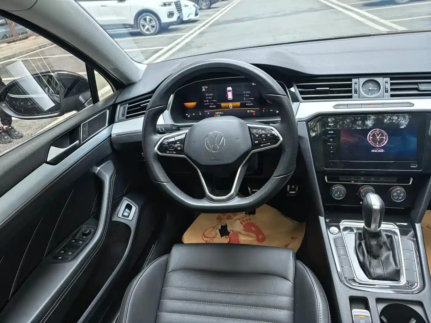 Volkswagen Magotan 2023 2 Millionth Unit Commemorative Edition 280TSI DSG Comfort Model — миниатюра 7