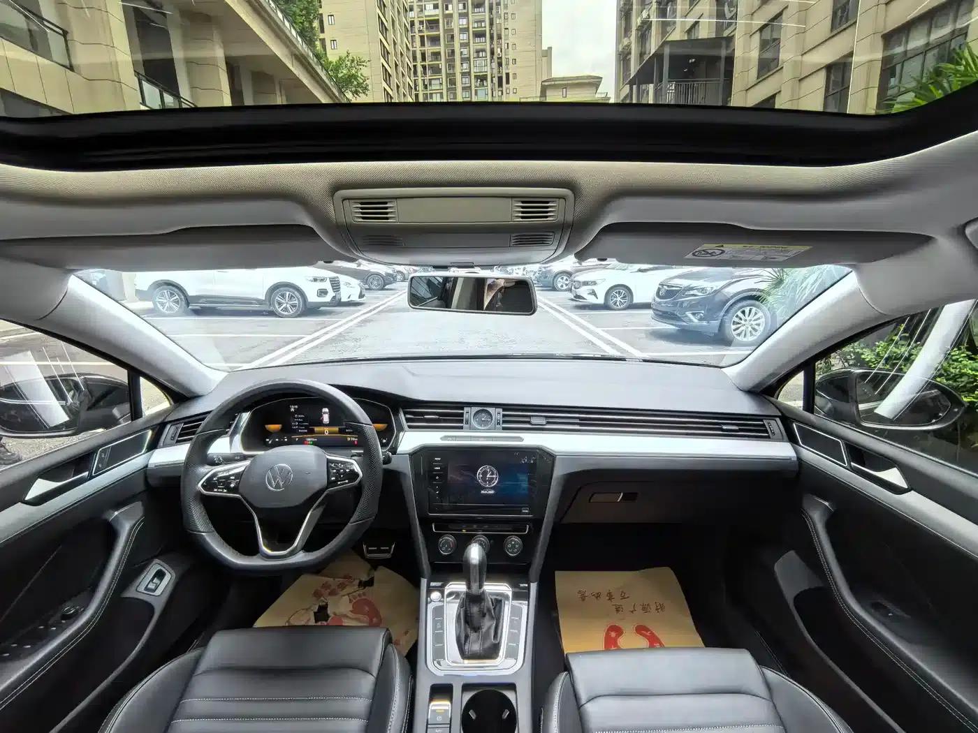 Volkswagen Magotan 2023 2 Millionth Unit Commemorative Edition 280TSI DSG Comfort Model — миниатюра 8