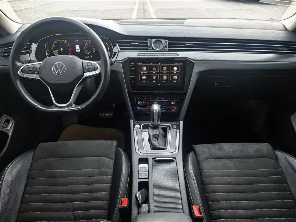 2020 Volkswagen Passat 330TSI DSG Luxury — миниатюра 11