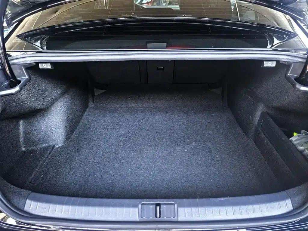 2020 Volkswagen Passat 330TSI DSG Luxury — миниатюра 16