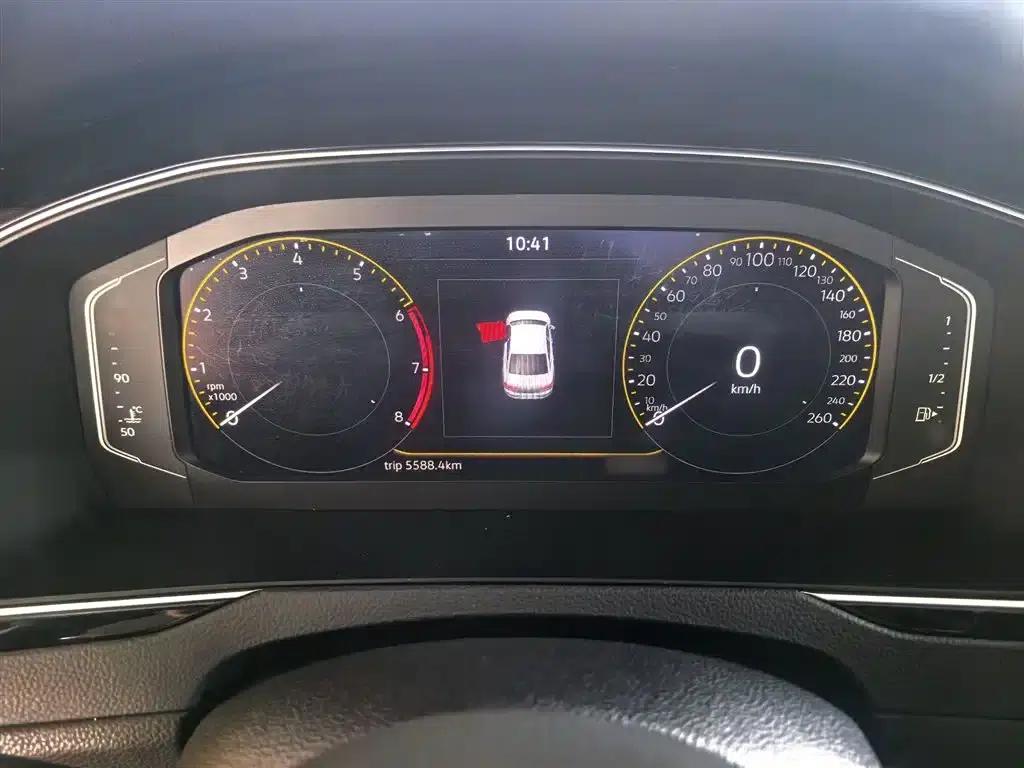 2020 Volkswagen Passat 330TSI DSG Luxury — миниатюра 4