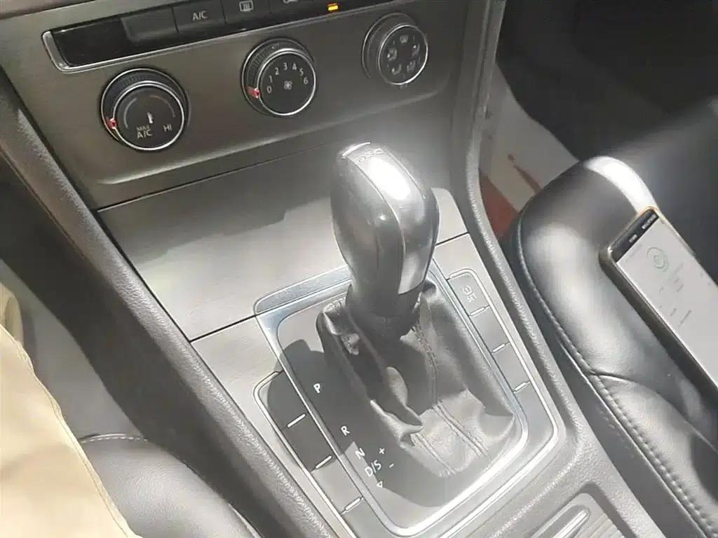 2015 Golf 1.4TSI Automatic Comfort — миниатюра 14