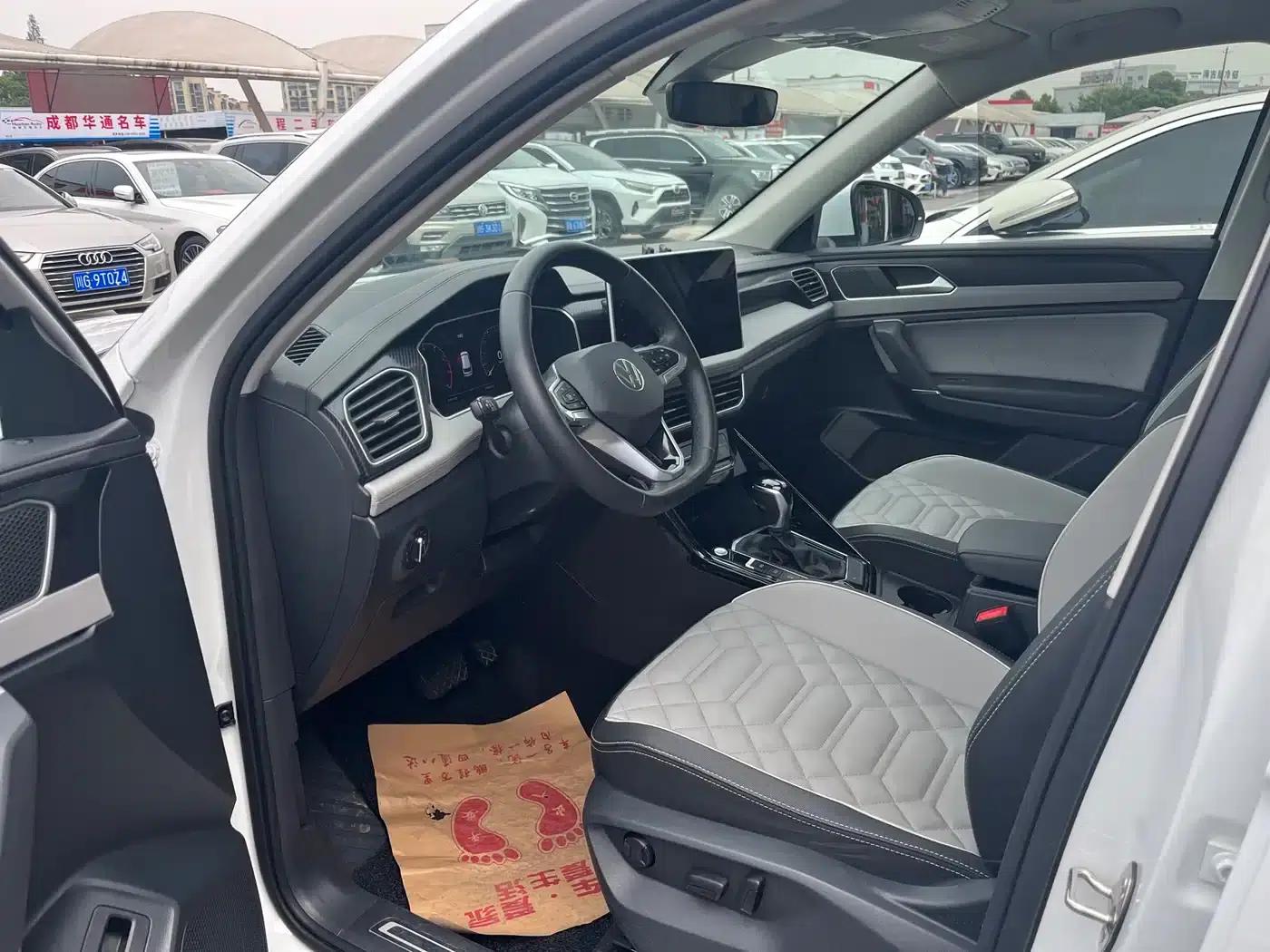 Tayron 2023 300TSI 2WD Luxury Plus Advanced Edition — миниатюра 2