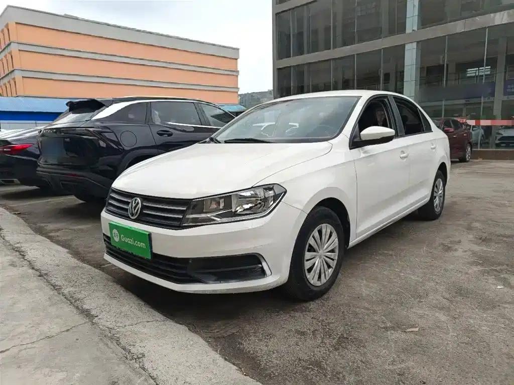 Santana 2021 1.5L Manual Fashion Edition — миниатюра 1