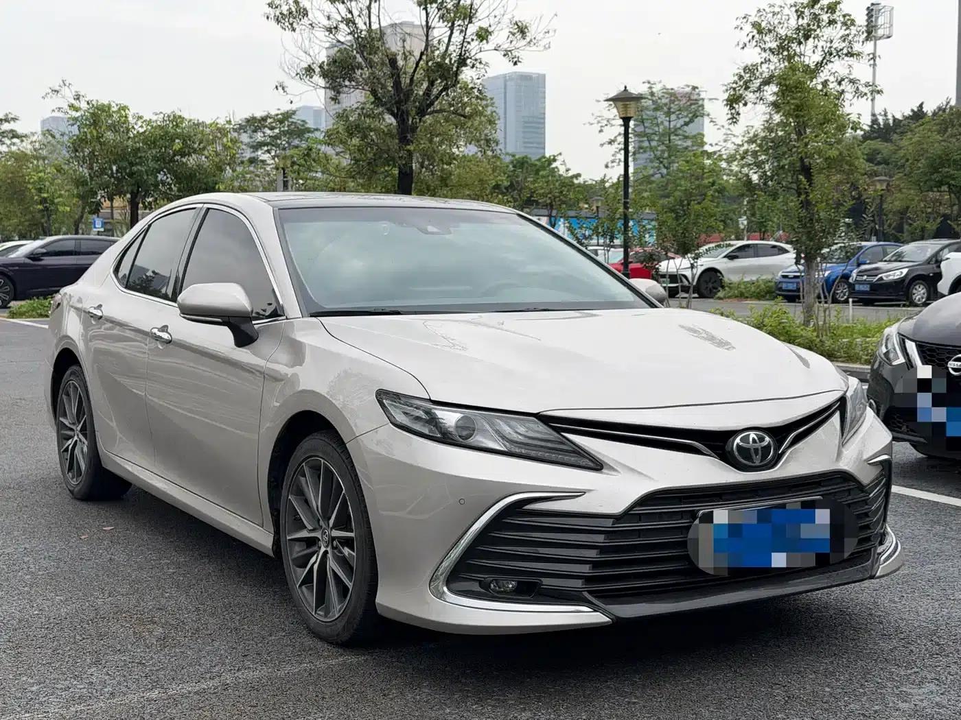 Camry 2021 2.5G Luxury Edition — миниатюра 3