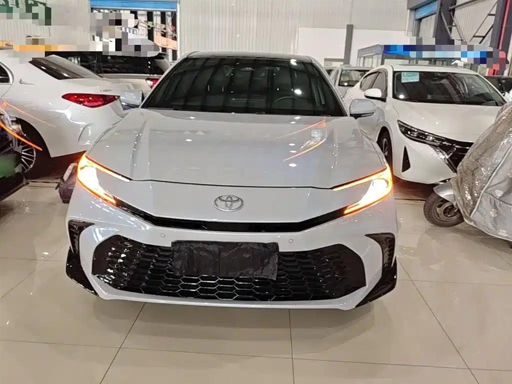 2024 Camry 2.0S Sport Edition — миниатюра 3