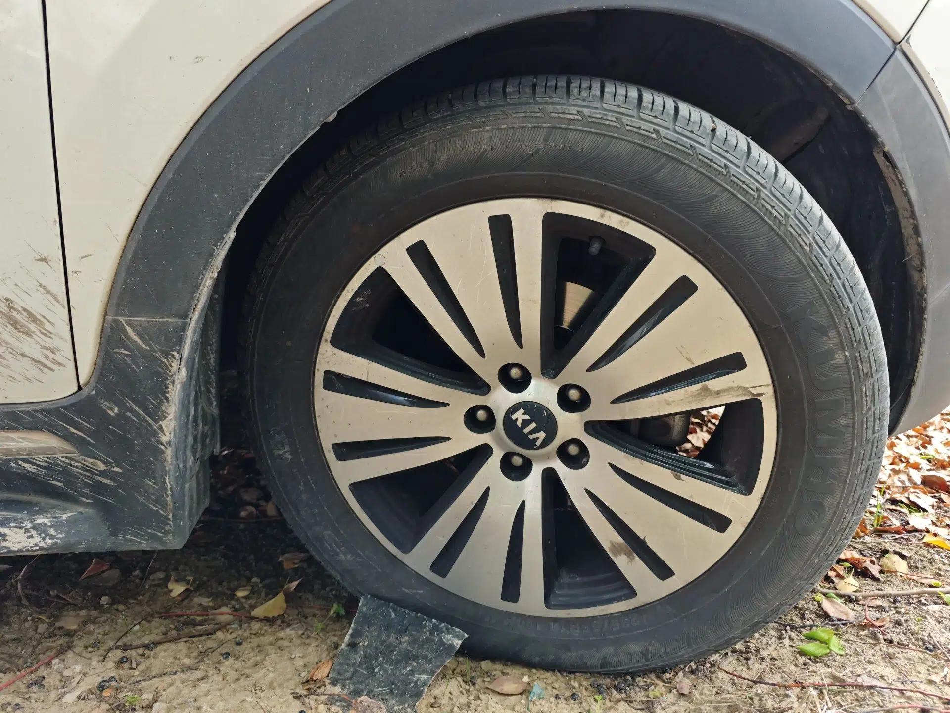 Kia Sportage R 2015 2.0L Automatic Two-Wheel Drive DLX Model — миниатюра 8