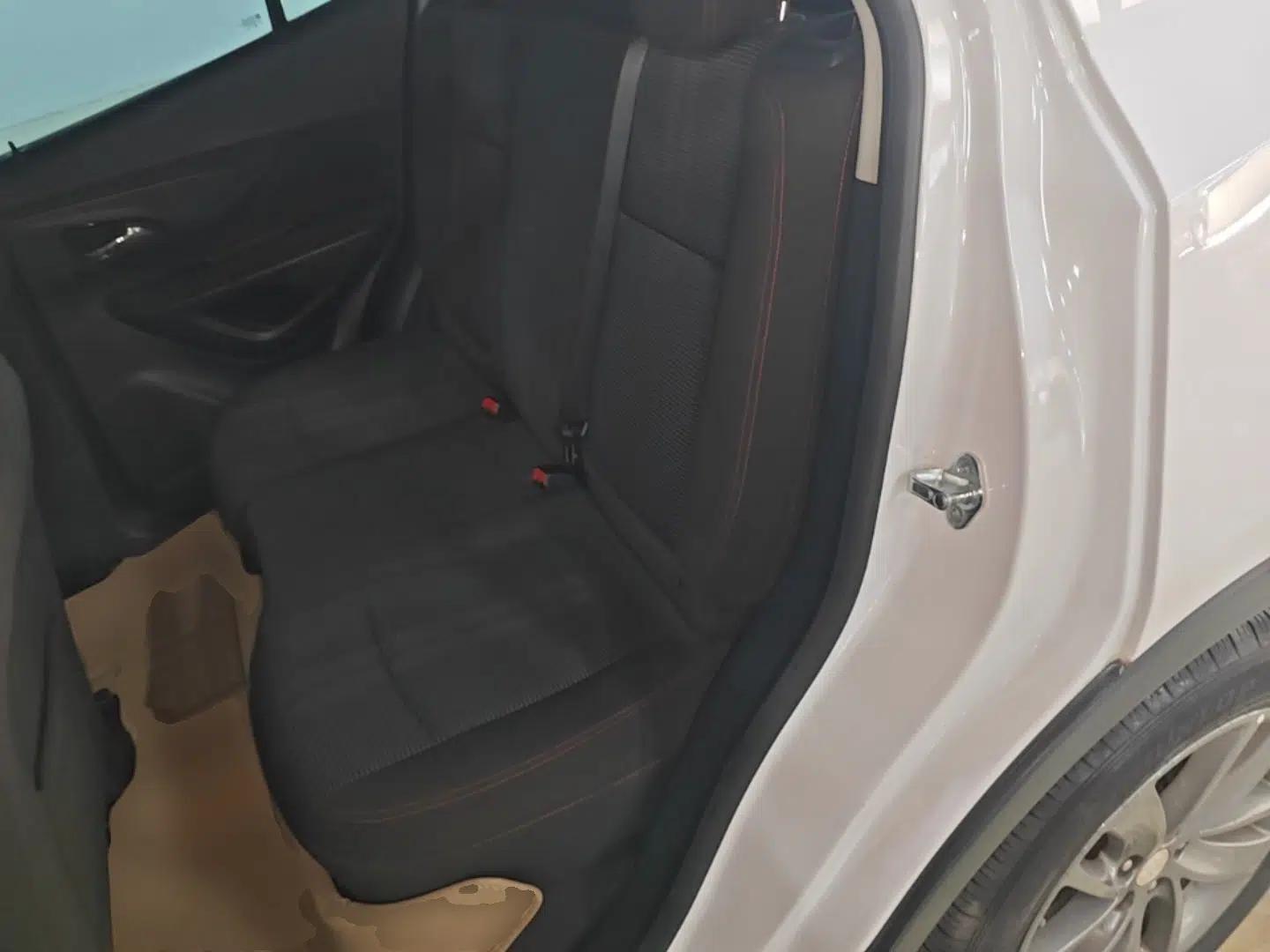 Buick Encore 2017 18T Automatic Two-Wheel Drive Urban Fashion Model — миниатюра 20