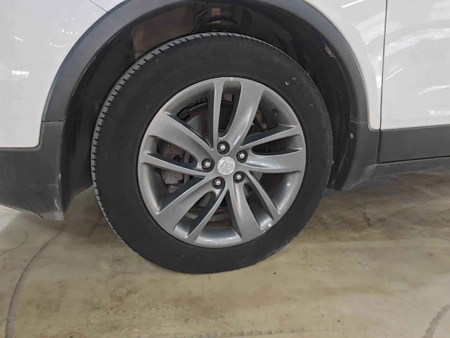 Buick Encore 2017 18T Automatic Two-Wheel Drive Urban Fashion Model — миниатюра 8