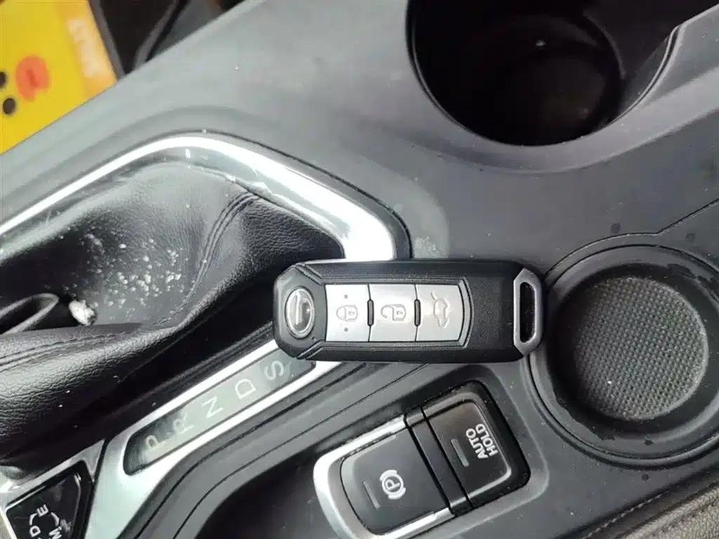 Trumpchi GS4 2017 235T Automatic 2WD Luxury Intelligent Edition — миниатюра 9