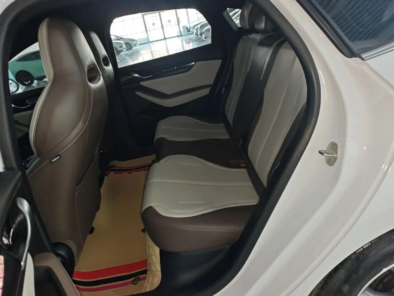 BYD Qin PLUS 2024 HONOR Edition DM-i 55KM Leading Model — миниатюра 20