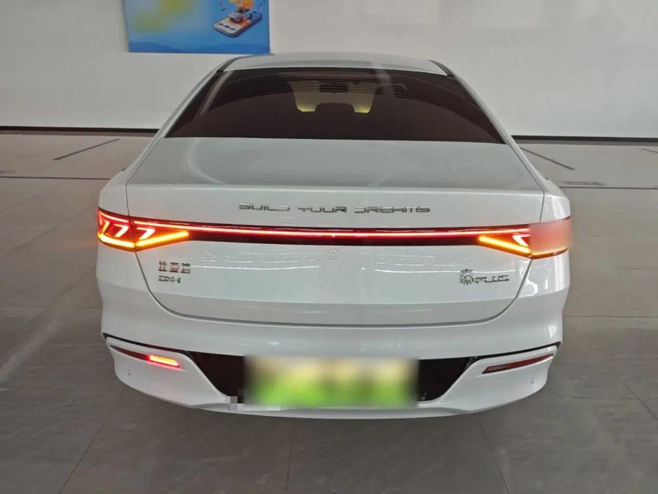 BYD Qin PLUS 2024 HONOR Edition DM-i 55KM Leading Model — миниатюра 5