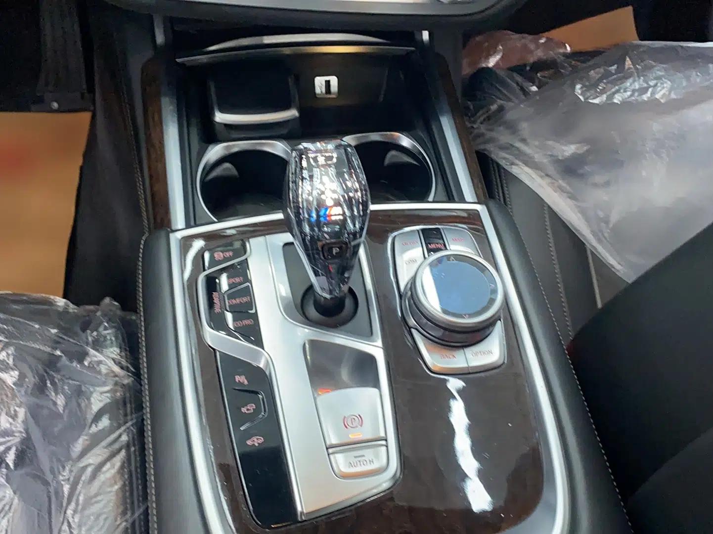 BMW 7 Series 2016 750Li xDrive Four-Seat Version — миниатюра 11