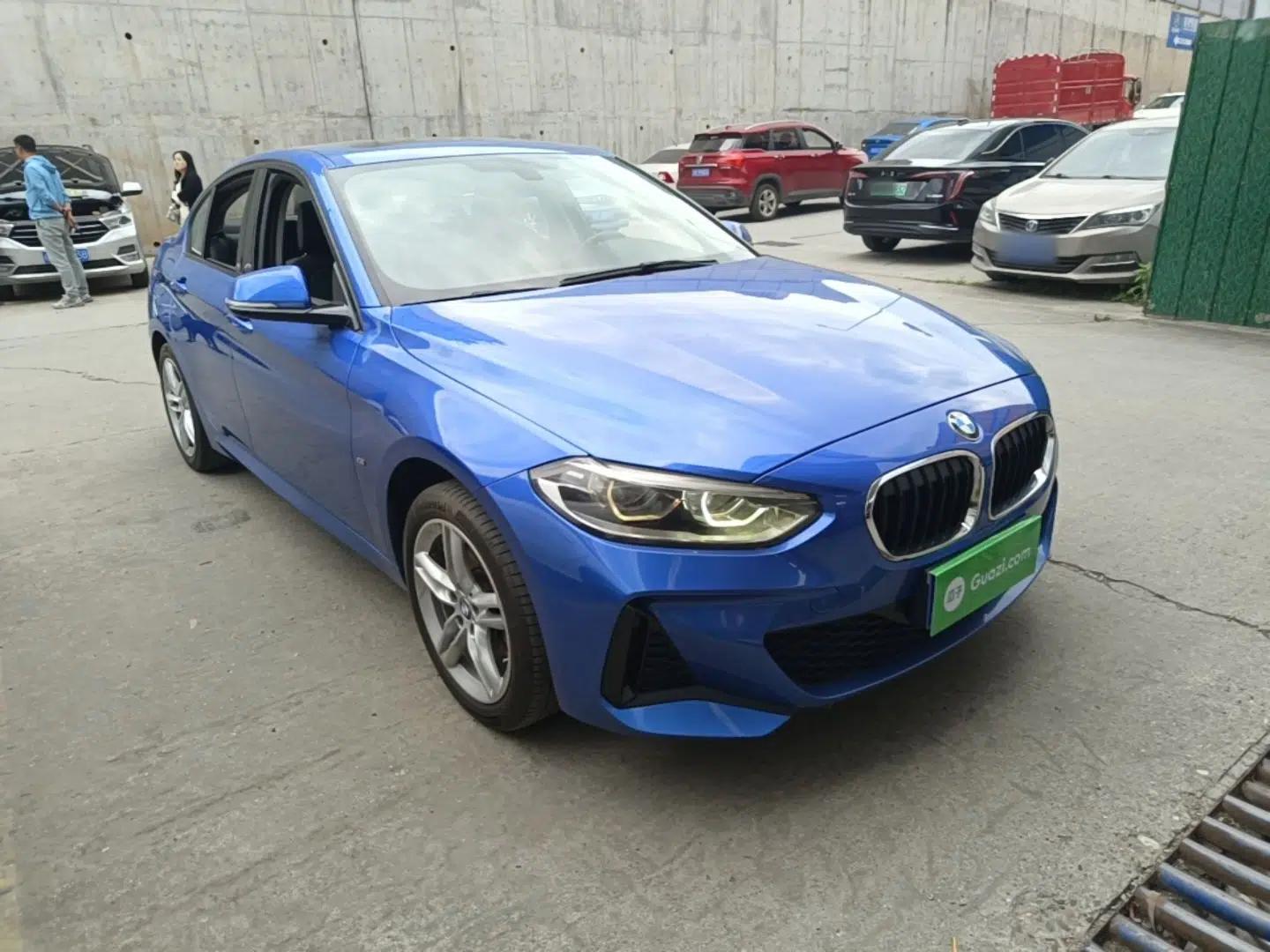 BMW 1 Series 2020 120i M Sport Package — миниатюра 3